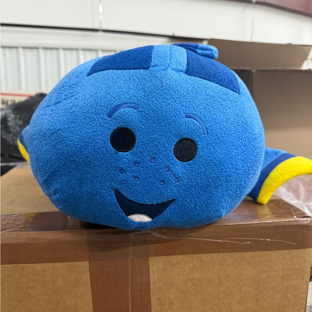 Disney Tsum Tsum Blue and Yellow Plush Fish